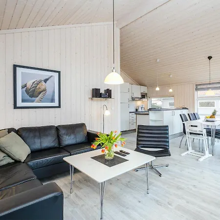 Holiday home Vital - D 152.010-13 *